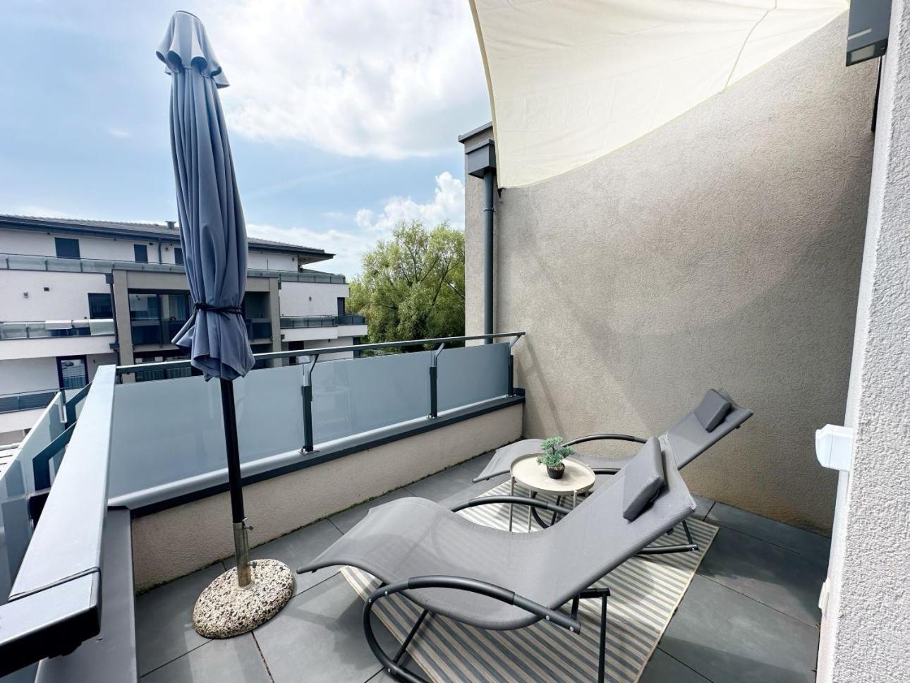 Marina Apartment By Dora Keszthely Kültér fotó